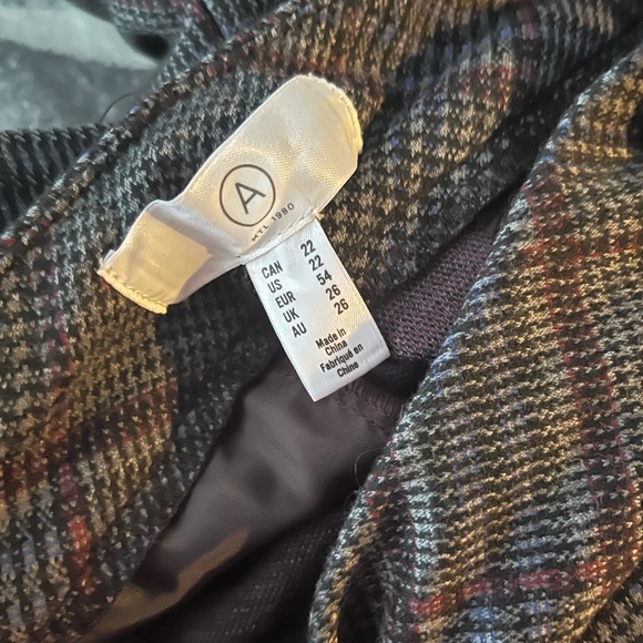 Addition Elle plaid Capris - Picture 3 of 3